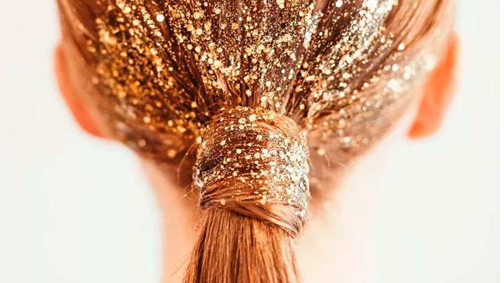 Conheça o melhor jeito de usar glitter para cabelo