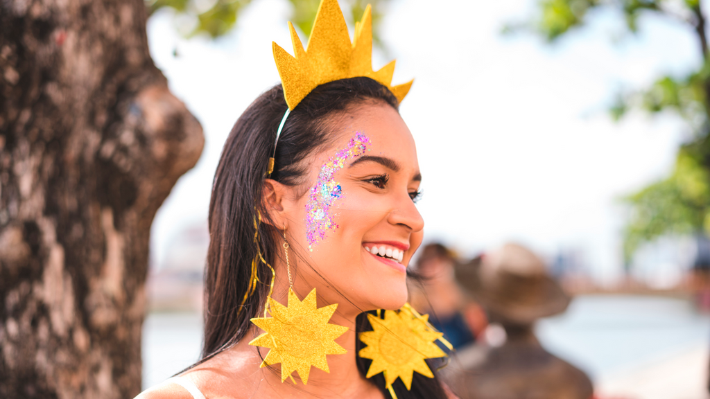 Aprenda a fazer 5 penteados para carnaval sozinha!
